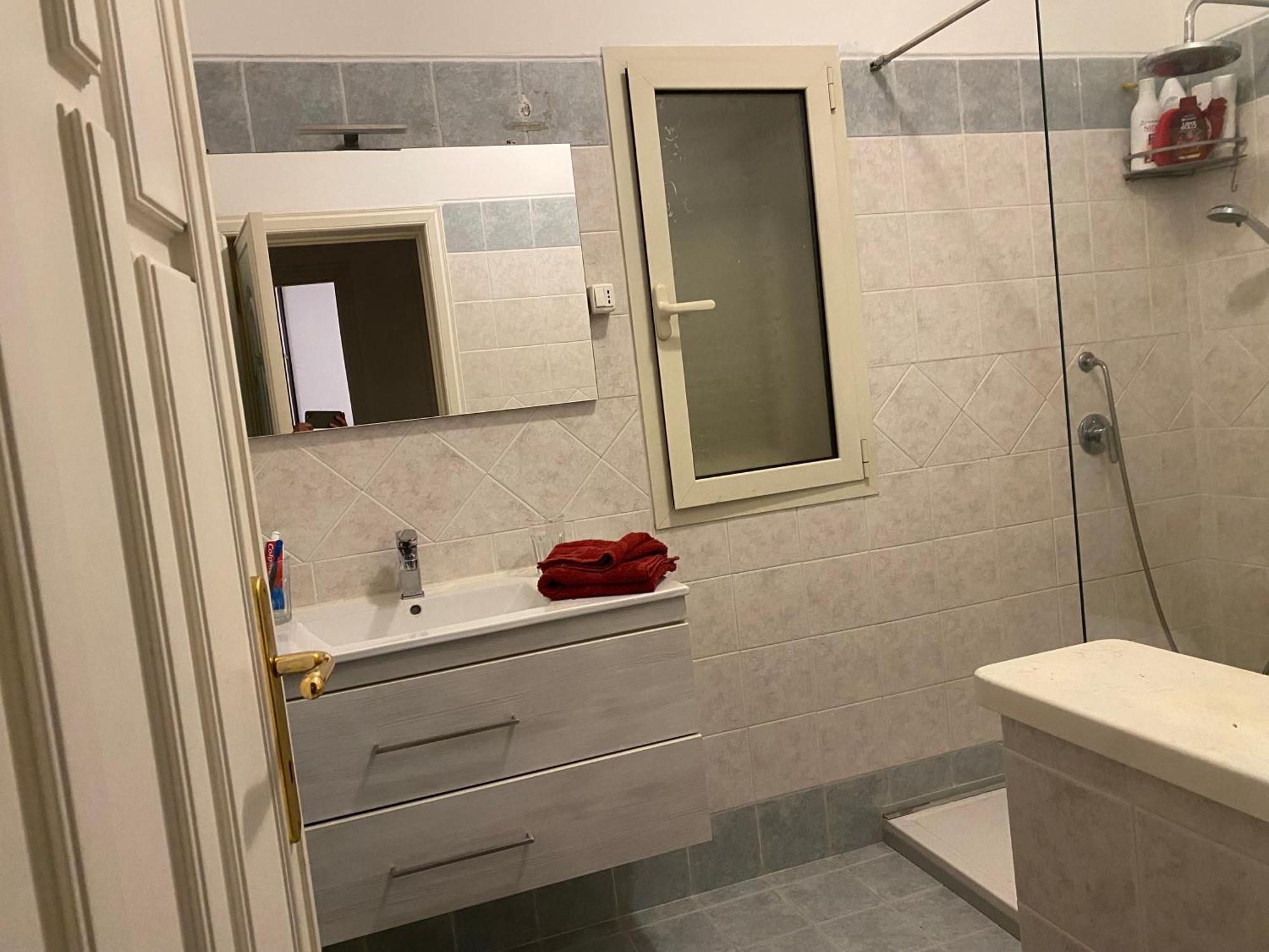 A Casa Da Mari Stanza Privata Bagno Condiviso * Olbia
